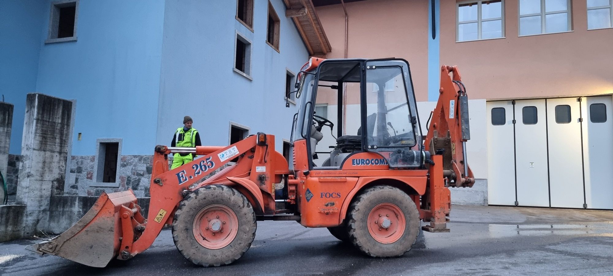 Minibuldoexcavator EUROCOMACH  E 265  cu 1989h Mini Buldoexcavator