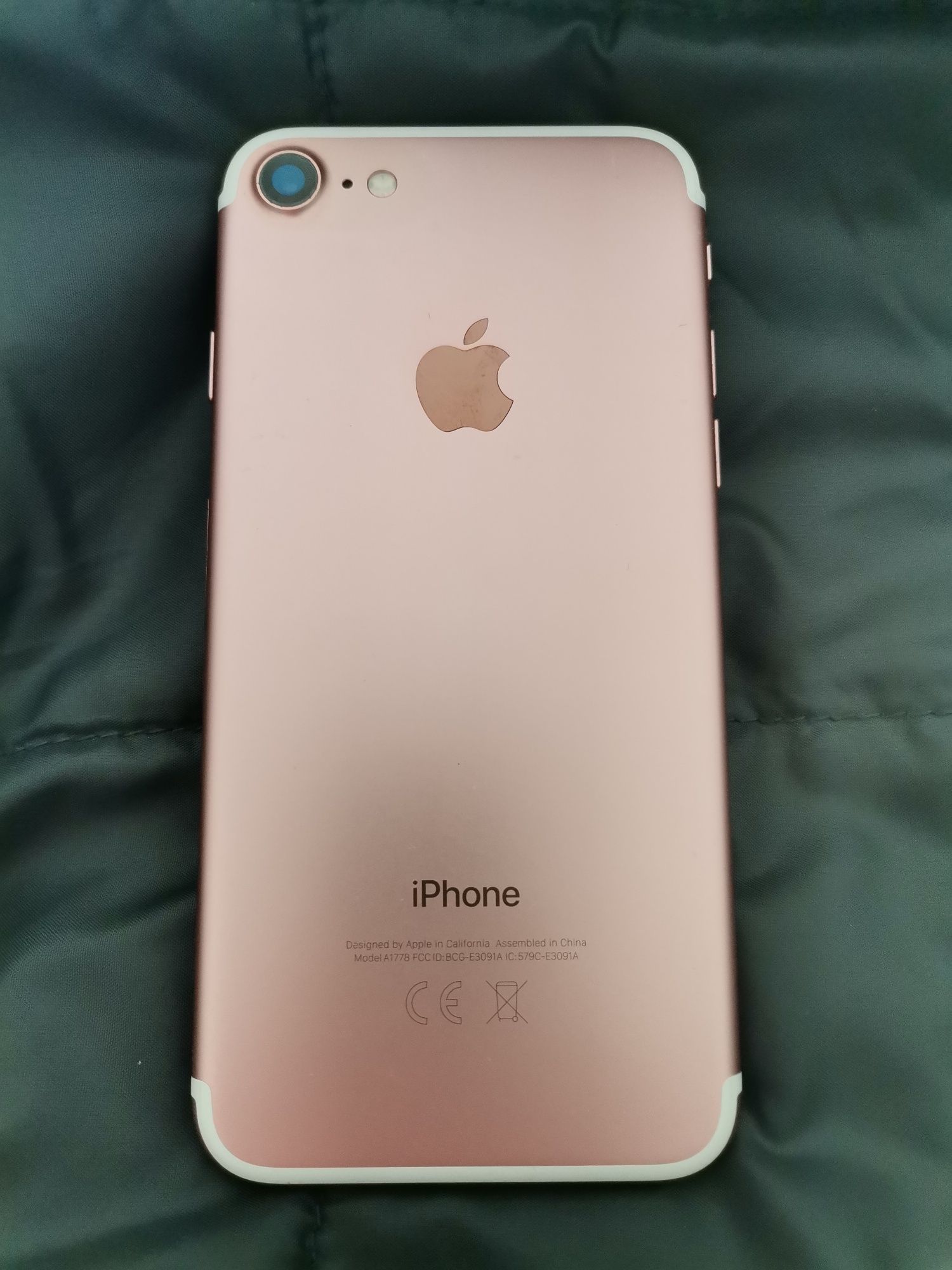 IPhone 7              rose gold