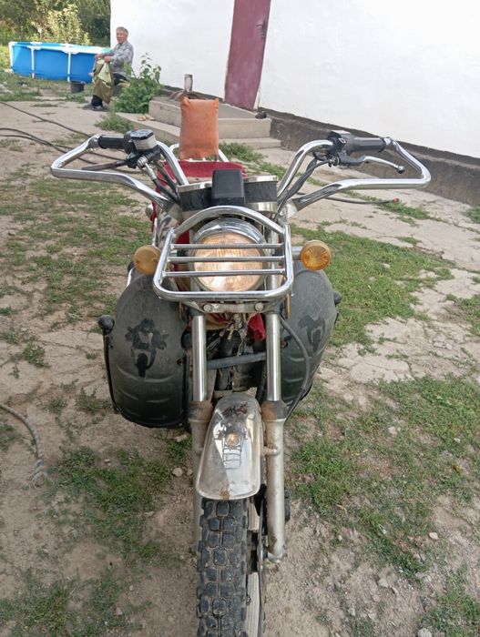 Мотоцикл сузики 200 кубб