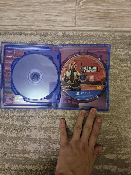 Продам диск для пс4 рдр 2