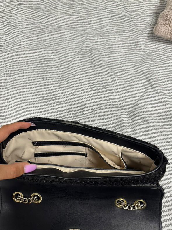 Оригинална чанта GUESS