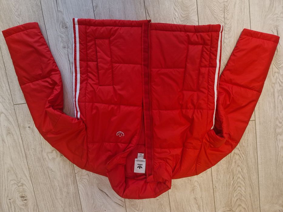 Geaca dama Adidas originala ,noua 38-42