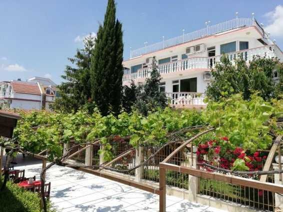 Продава се Хотел в Несебър - 780 кв.м за 1603 €/кв.м - Снимка #21
