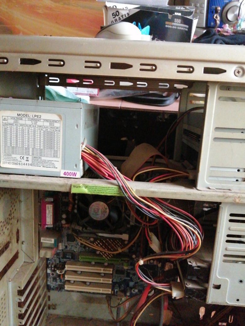 Компютър и монитор
Samsung SyncMaster 930BF