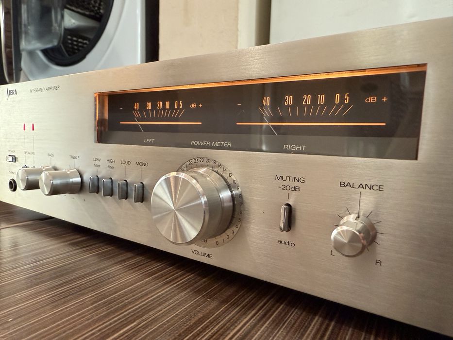 Siera 6394 Качествен стерео усилвател