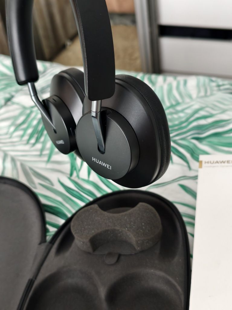 Căști Wireless Huawei Freebuds Studio impecabile