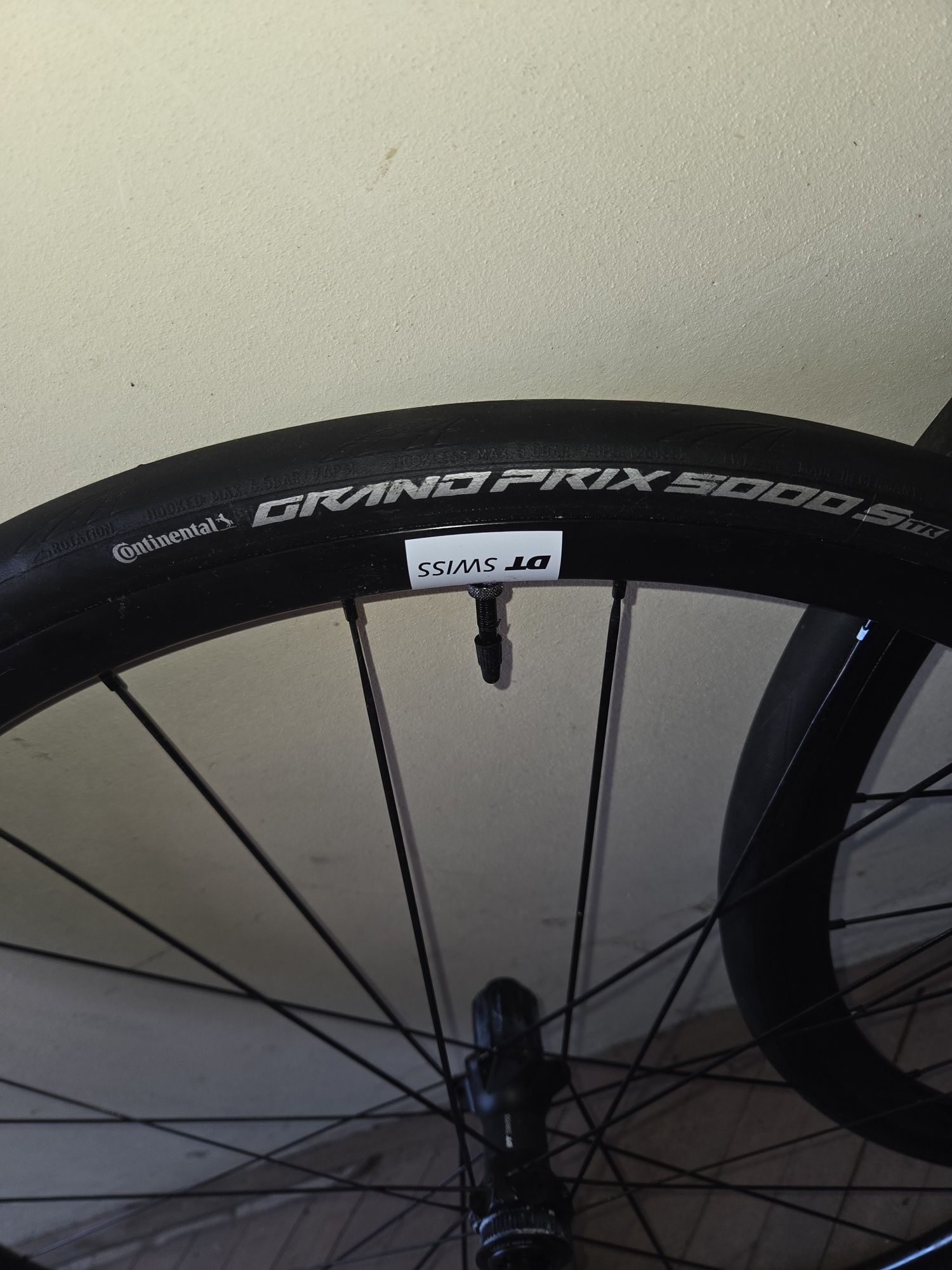 DT SWISS P1800 SPLINE шосейни капли