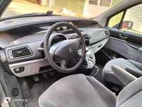 Peugeot 807  merge excelent