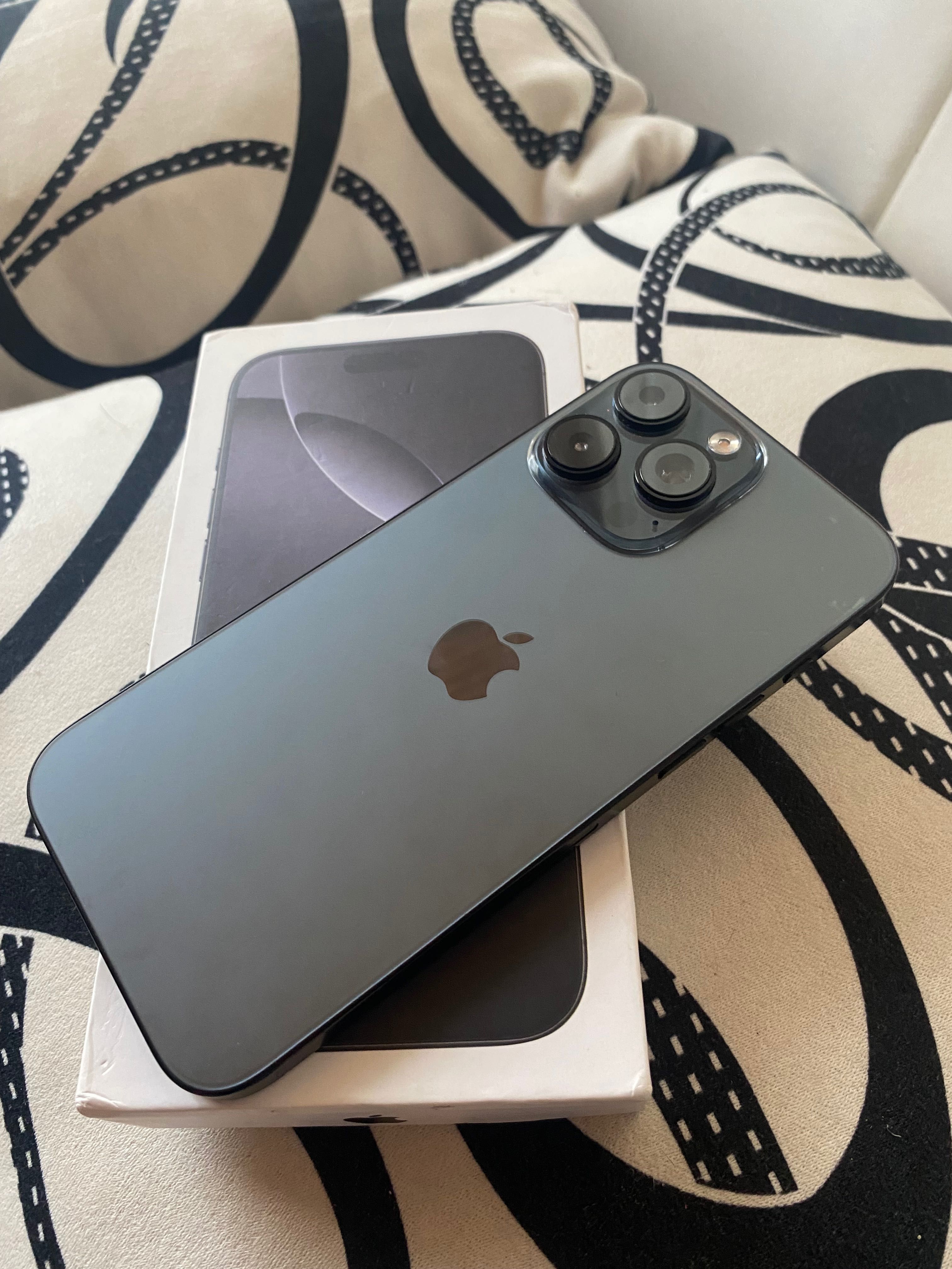 Продавам Iphone16 pro max