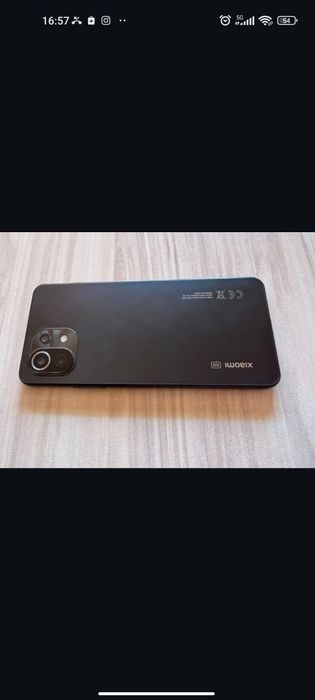 Продавам Xiaomi 11 Lite 5G