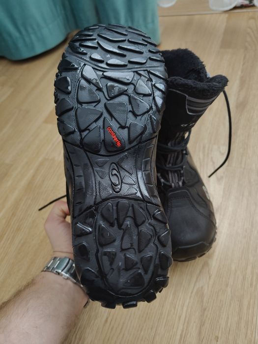 Bocanci de munte Salomon,mărime 42