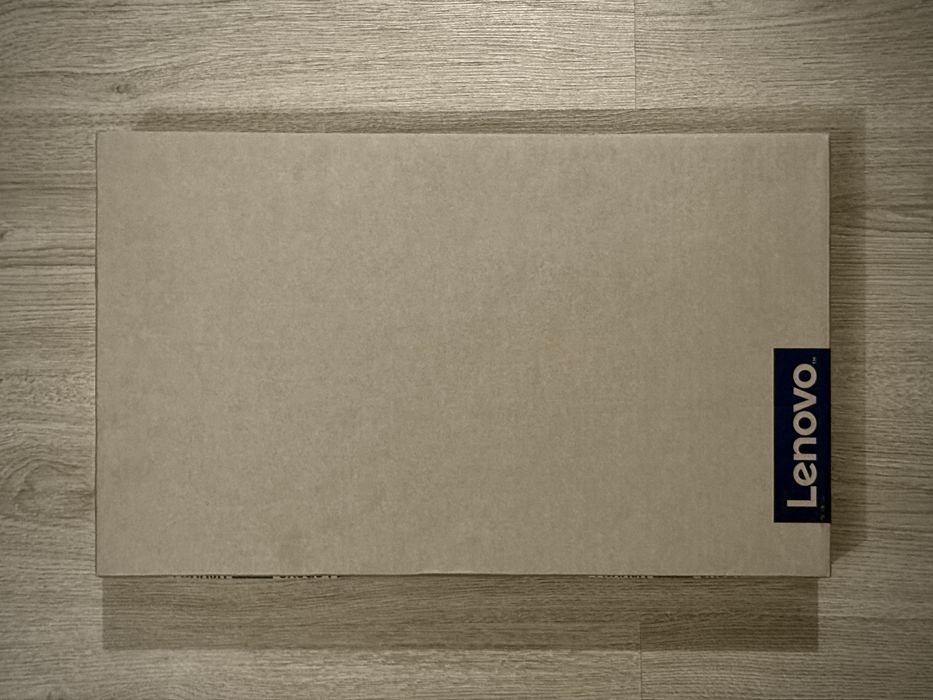 Лаптоп Lenovo V330-15IKB Core i7 1TB HDD + 128GB SSD