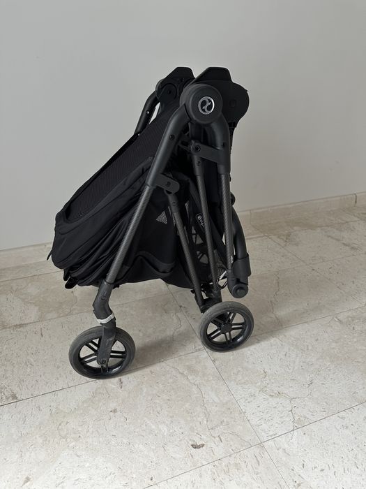 Cybex Melio Carbon количка за бебе