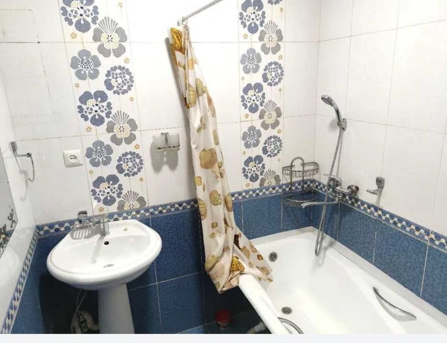 Продажа 3в4/1/4 на Юнусабад-10, 77 кв можно под бизнес