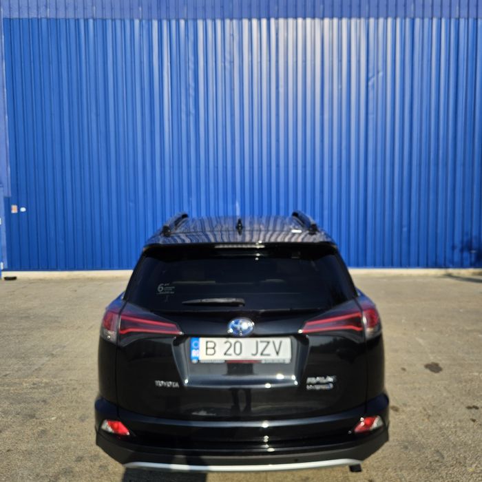 Toyota RAV4  Hybrid , Modelul Luxury Premium/ 2018, Istoric Toyota