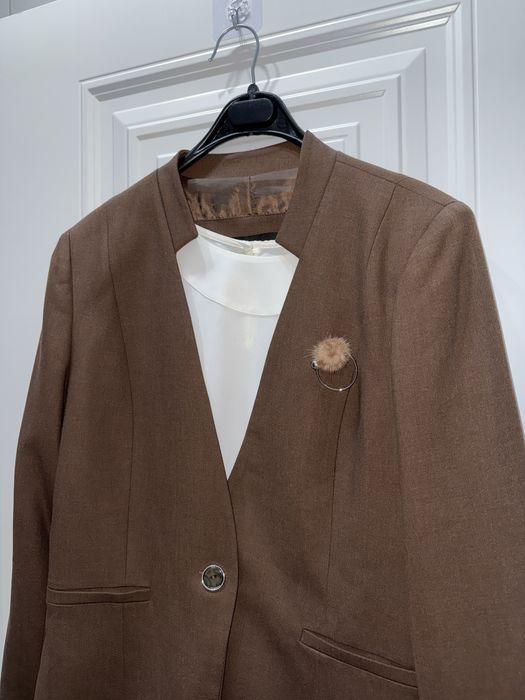 Брючный костюм женский