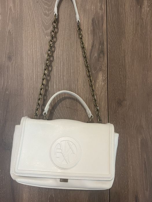 Малка дамска чанта Armani Exchange
