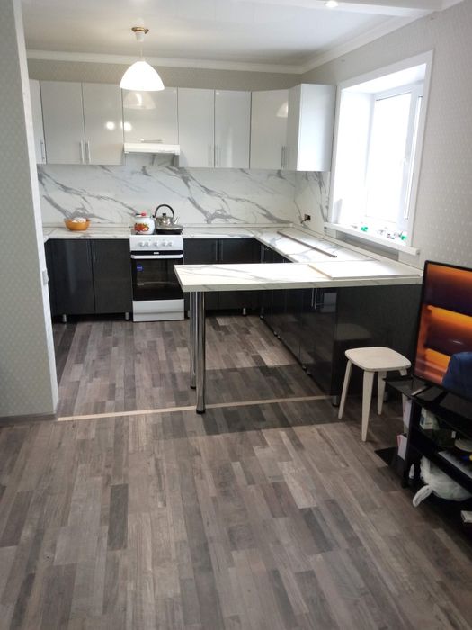 Продам кухонный гарнитур