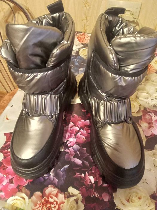 Продам дутики новые