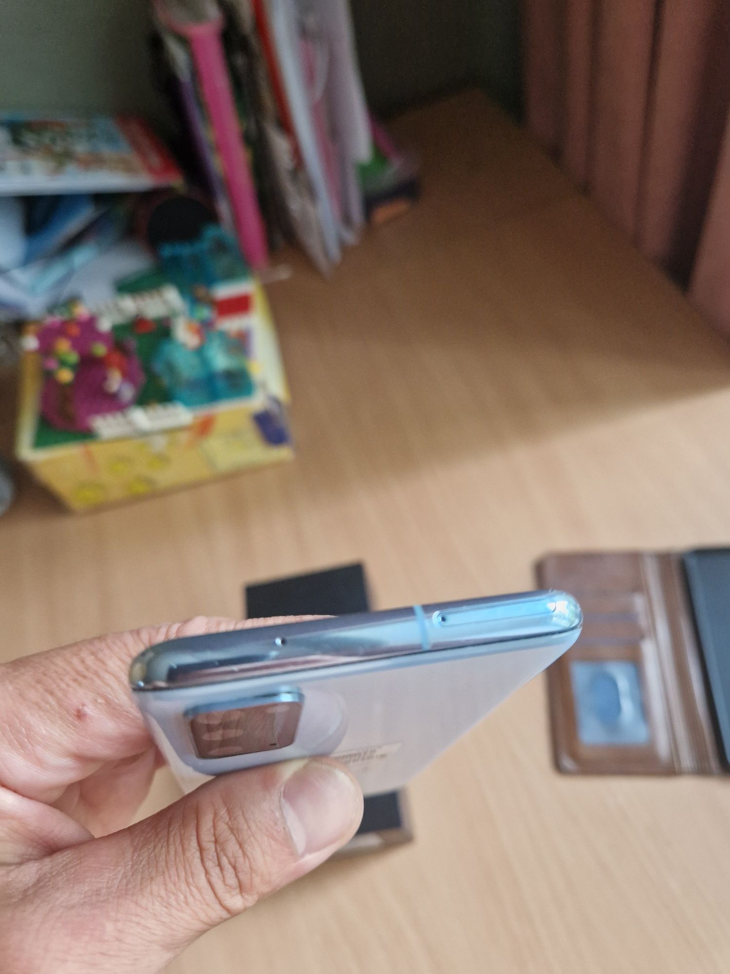 Samsung s 20 128gb с коробкой, документами