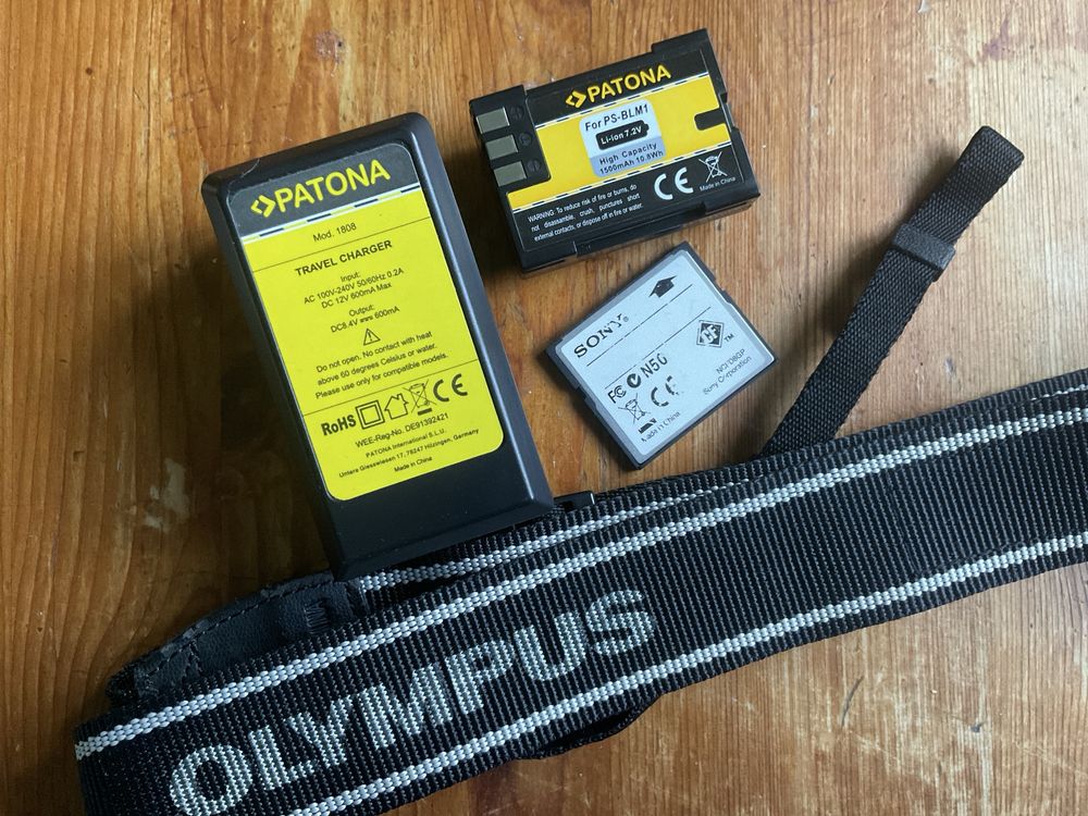 Aparat vintage de colectie Olympus E-330 superb.