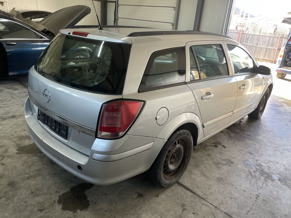 Punte spate Opel Astra H Kombi / hatchback