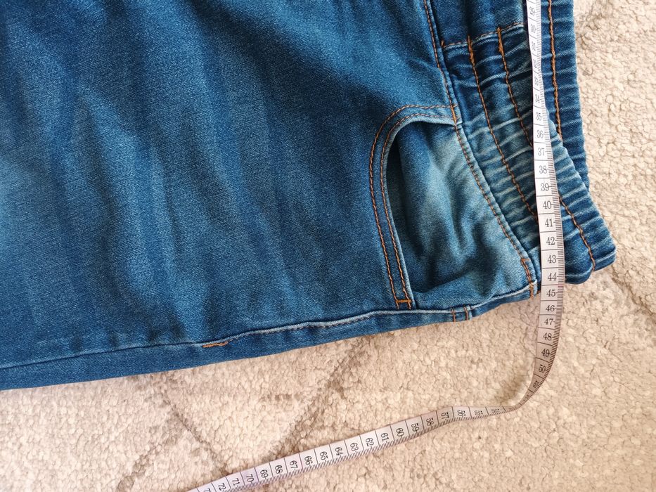 Мъжки дънки малко носени