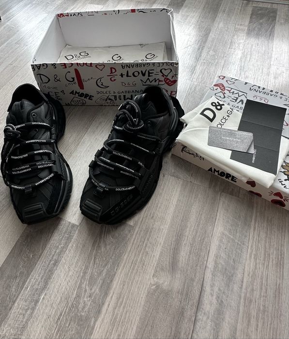 Adidasi Dolce Gabbana Space 2025