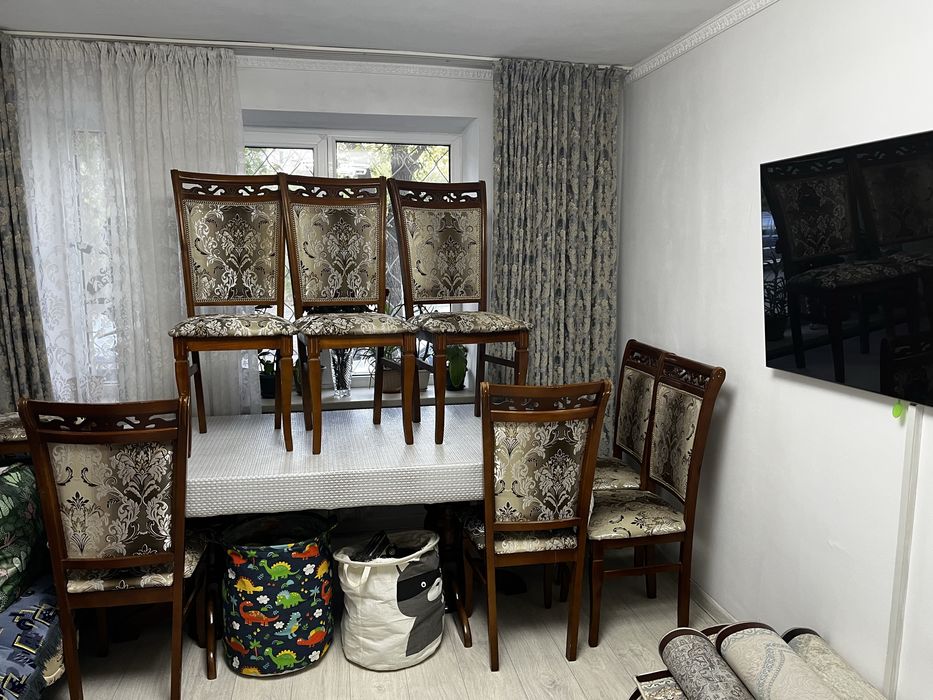 продам стол со стульями