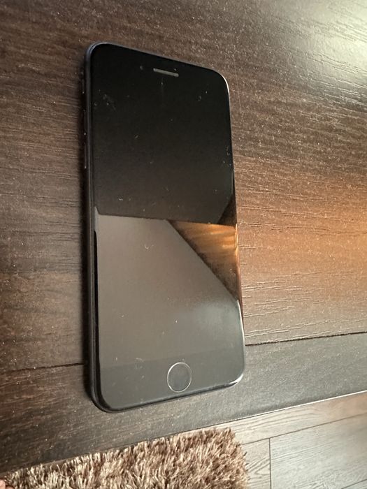 Apple iPhone 7 Айфон 7