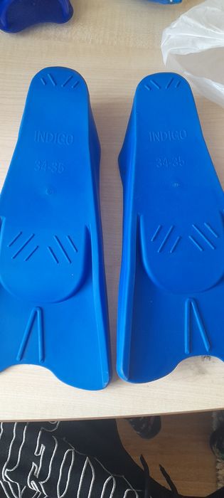 Продам ласты и весла для рук