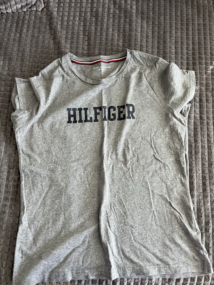 Тениска на tommy hilfiger