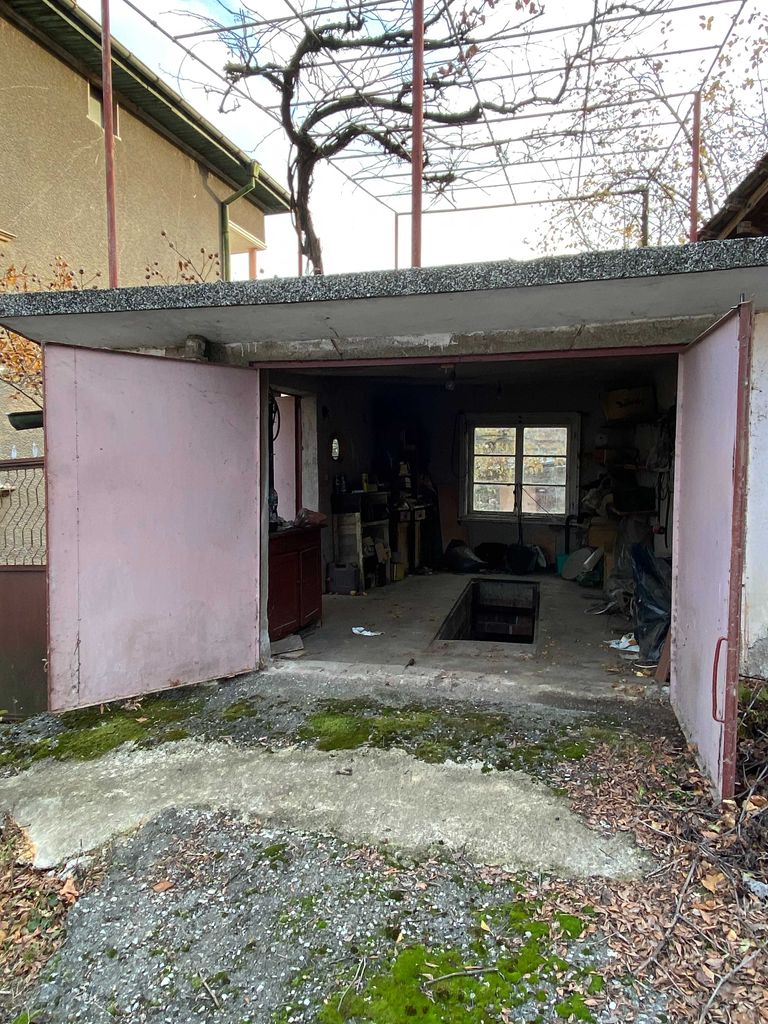 Продава се Къща в Монтана, Мала Кутловица - 232 кв.м за 748 €/кв.м - Снимка #7