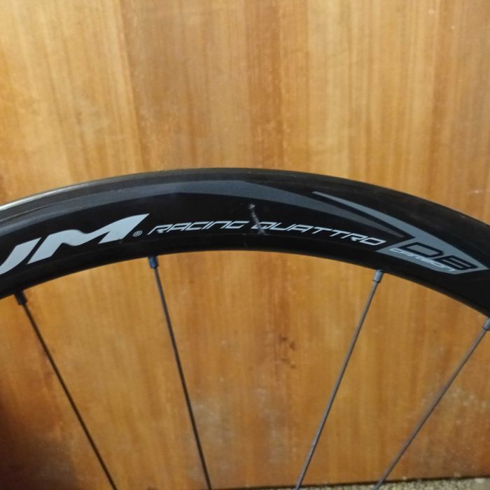 Roata fata Fulcrum Racing Quatro DB Carbon Disc