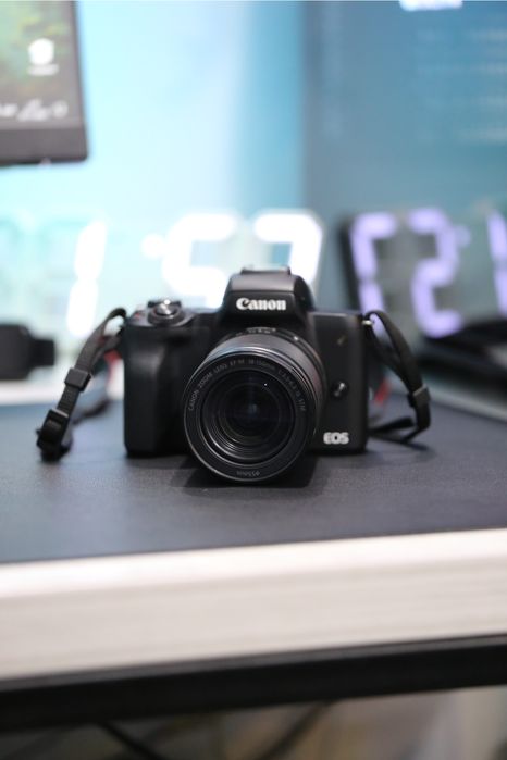 Canon M50 Mark II с объективом 18-150mm