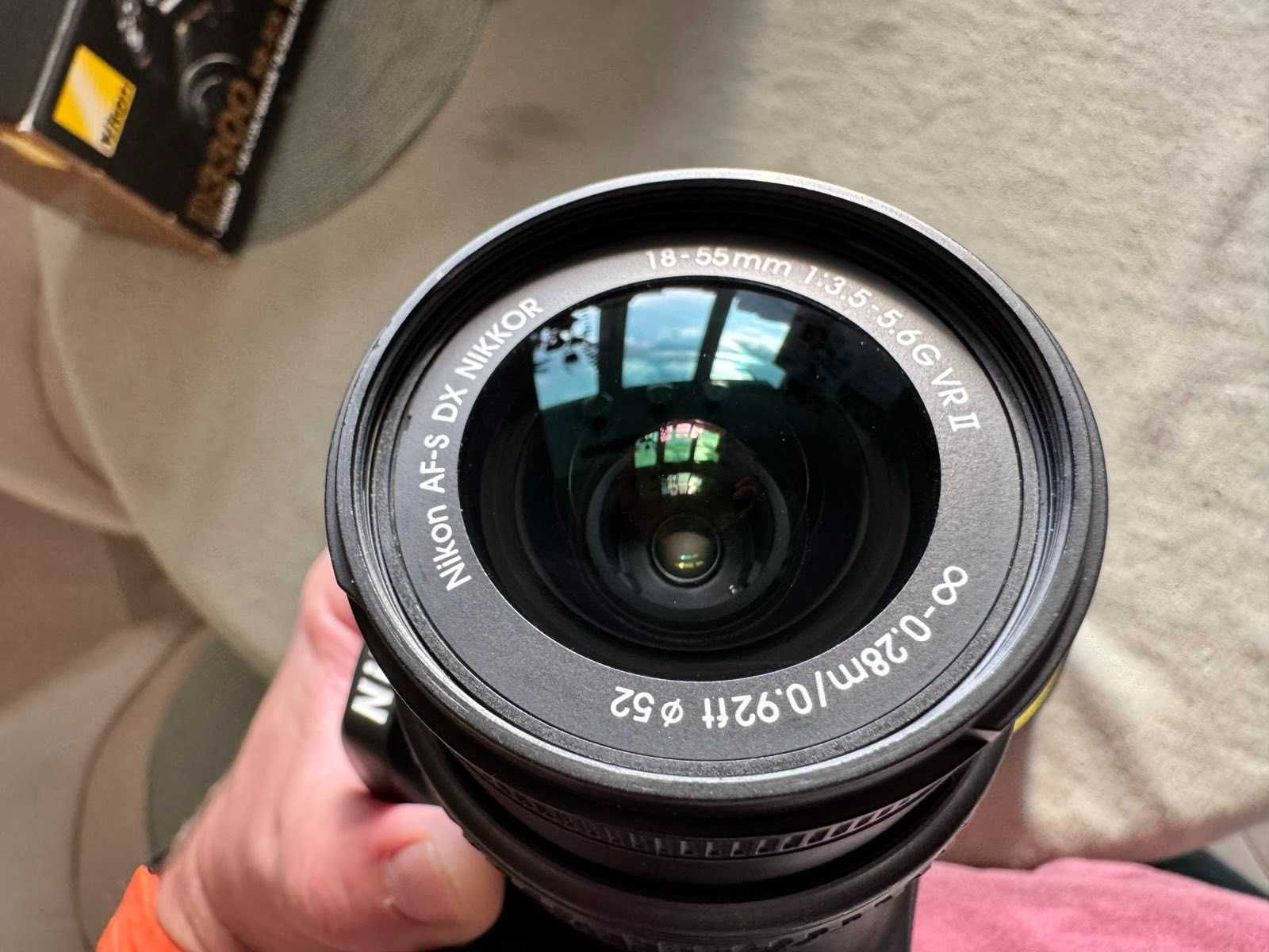 Продавам фотоапарат Nikon D3300