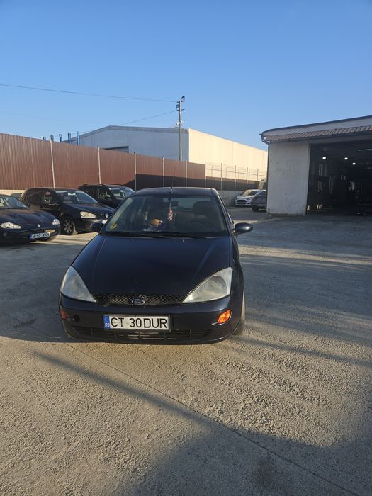Se vinde ford focus