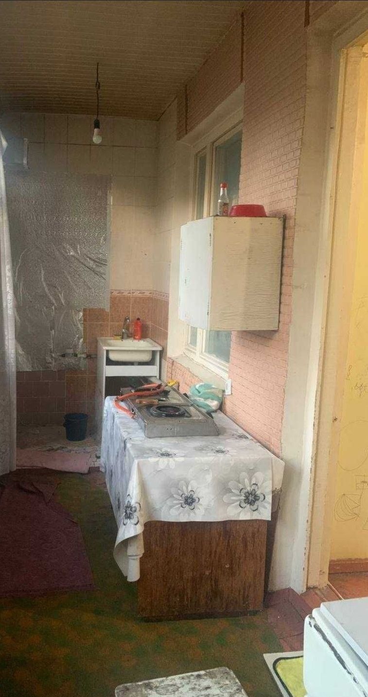 Продажа 2в3/4/4 на Юнусабад-13, 3 хонали сотилади
