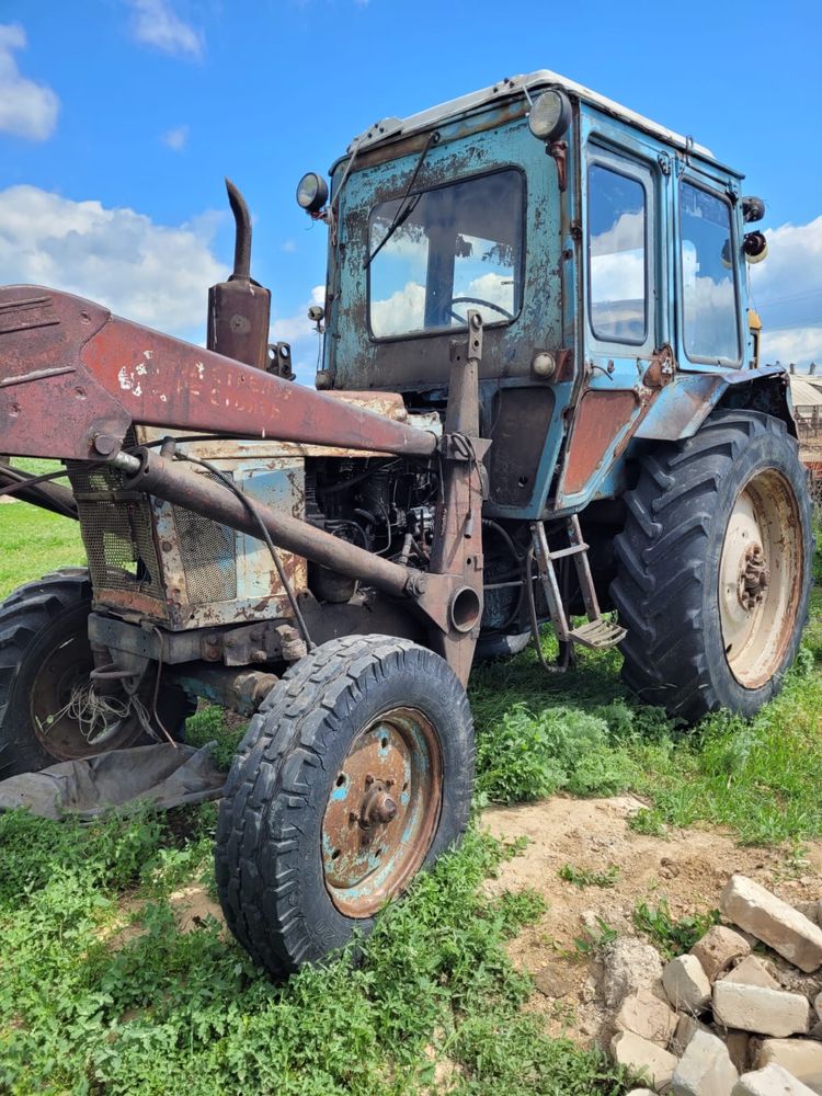 Продам трактор мтз80