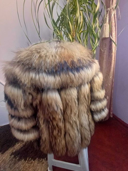 Vand haina de blana naturala de lux