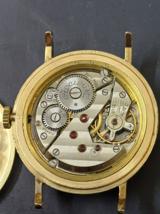 Ceas Accurist aur 9k servisat