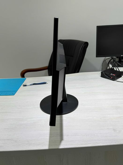 Монитор HuntKey E2732F