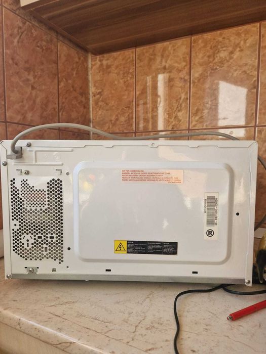 Cuptor cu microunde LG MS-1942E