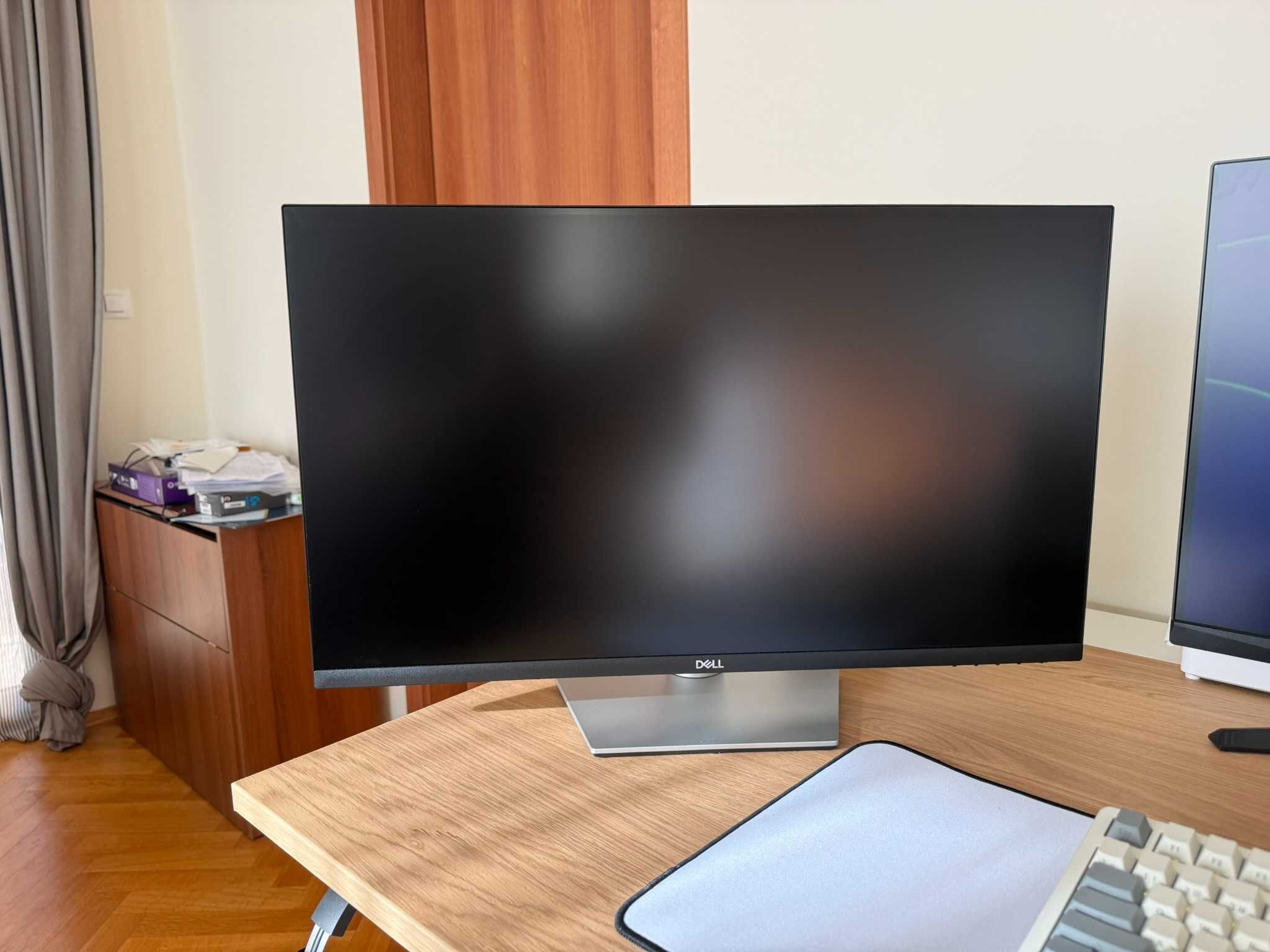 Монитор DELL 27''