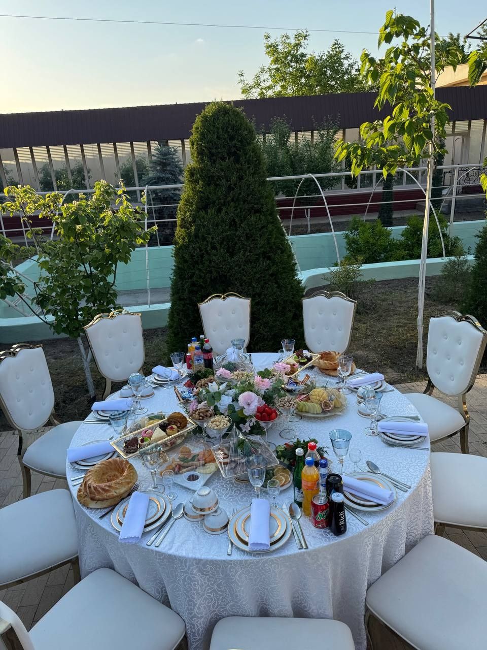 24/7 Prakat stol stul Naves zontik shirma samovar Аренда