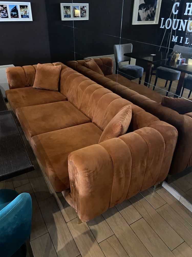 Mobilier cafenea, canapeaua, fotoliu, masă