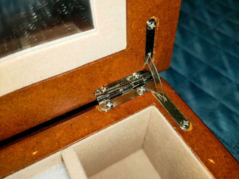 Cutie de bijuterii argint