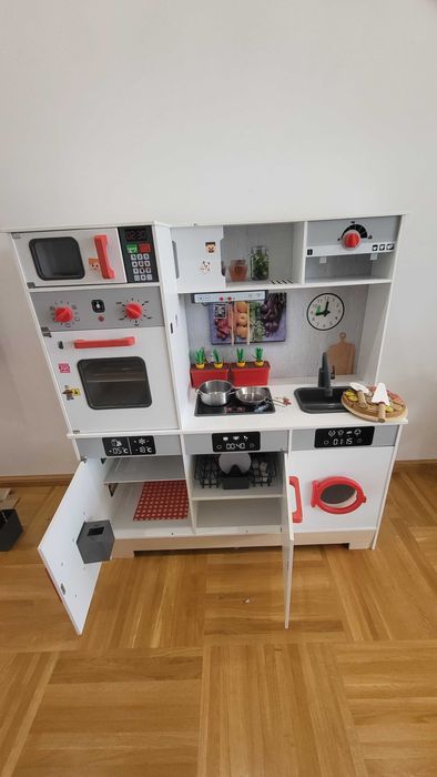 Set bucatarie si magazin