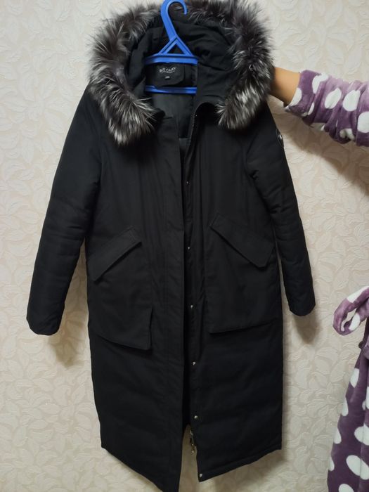 Зимняя куртка с капюшоном