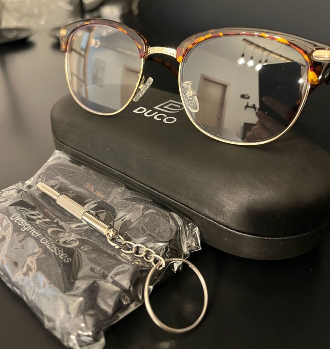 Ochelari cu filtru pentru lumina albastra